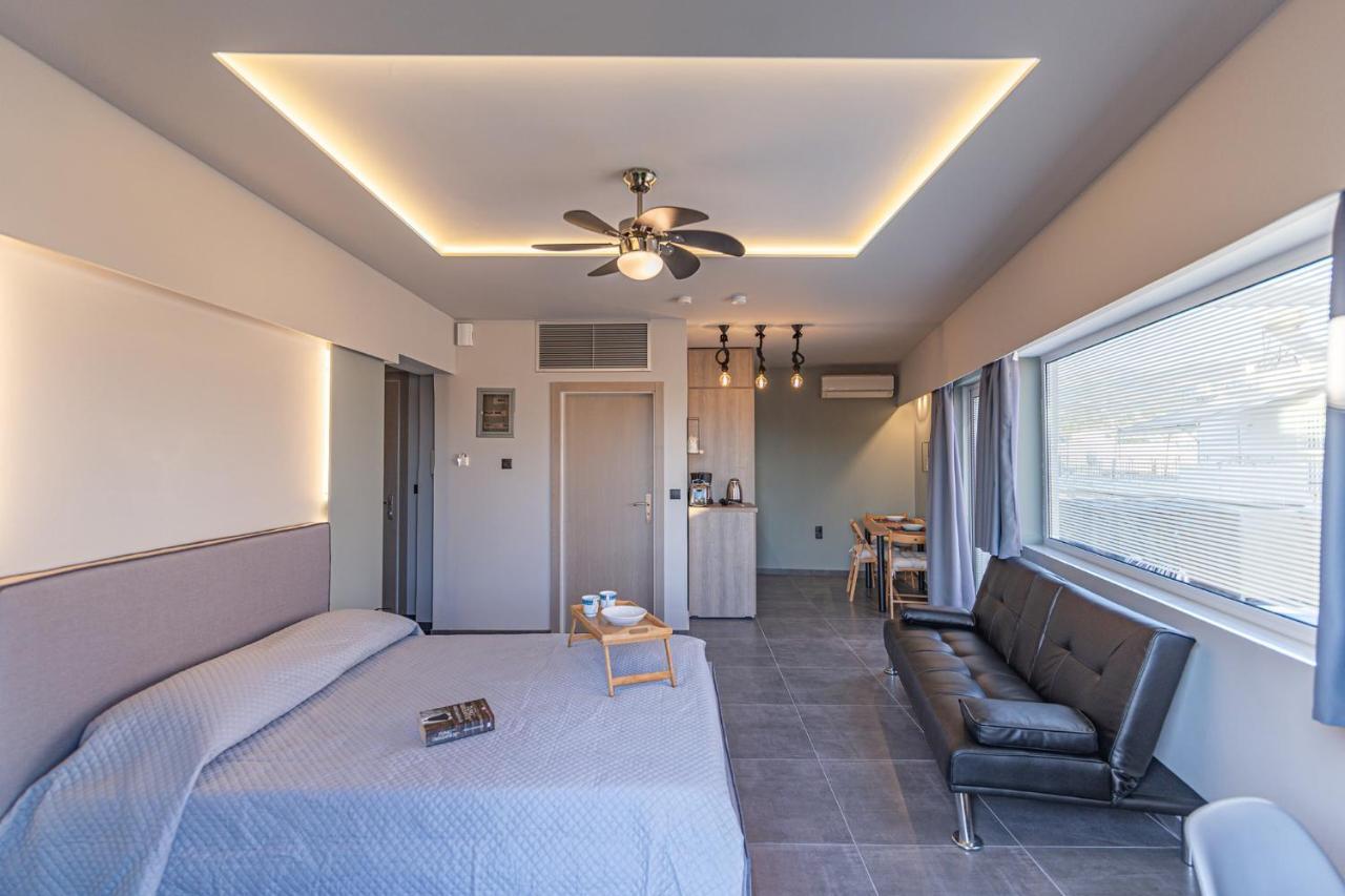 Tiny Central Penthouse, Big Terrace كالاماتا المظهر الخارجي الصورة